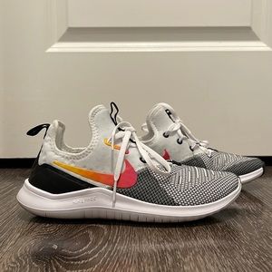 Nike Womens Free Tr8 Size 7